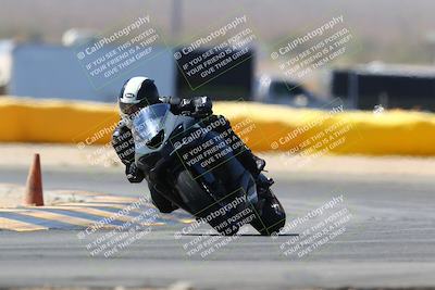 media/Mar-28-2022-Superbike Trackdays (Mon) [[b8603d0f67]]/Novice Group (1130am-12pm)/Turn 2/